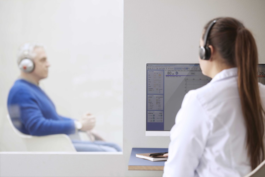 ReSound Brand identity<br />
BtB<br />
Dispenser<br />
Clinic<br />
Hearing test